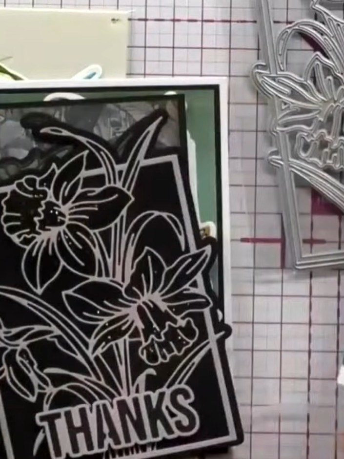 Daffodil Dreams Shaped Card with Stencil Layering - the finished project