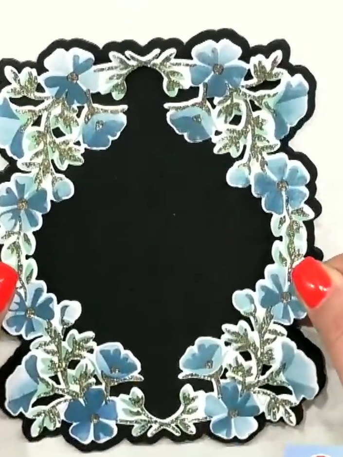 Tarjeta con forma Francesca y ventana con embossing - the finished project