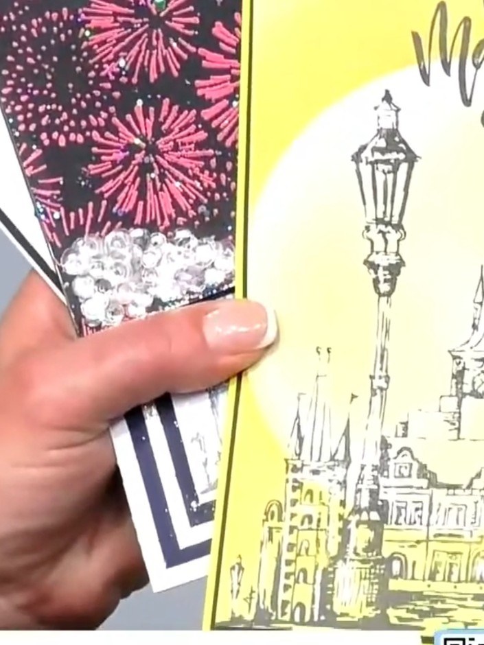 Step 1: Estampa la escena Stay Magical en tu tarjeta base A5 con tinta negra. Position the stamp carefully to create yo