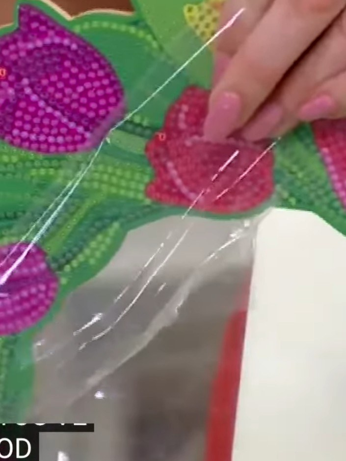 Step 4: Use the sticky pen to pick up individual crystals and place them onto the exposed sticky glue areas of the wre
