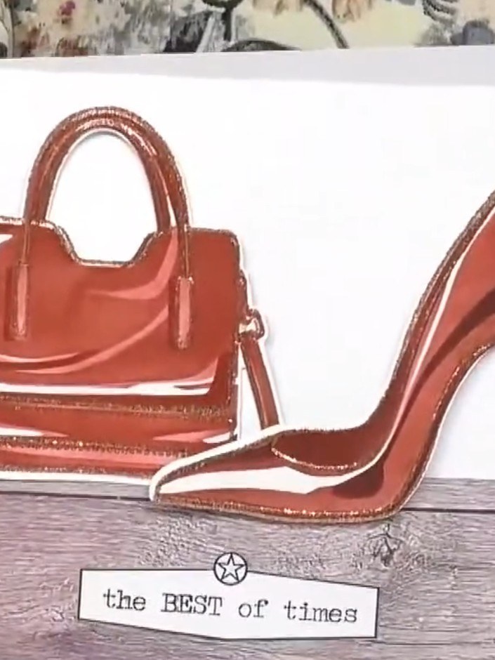 Tarjeta de vitrina de tienda con bolso y zapatos - the finished project