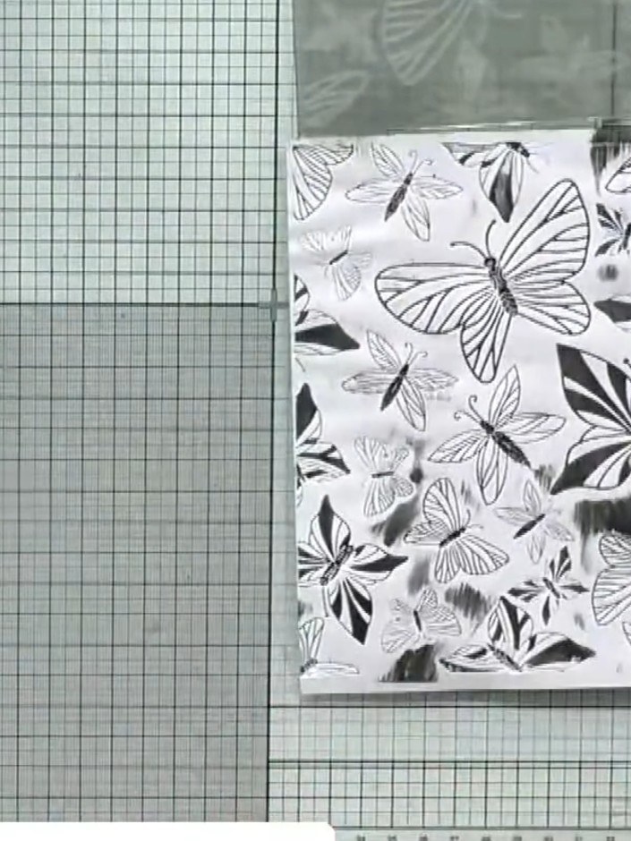 Tarjeta de mariposas con embossing y efecto invertido - the finished project