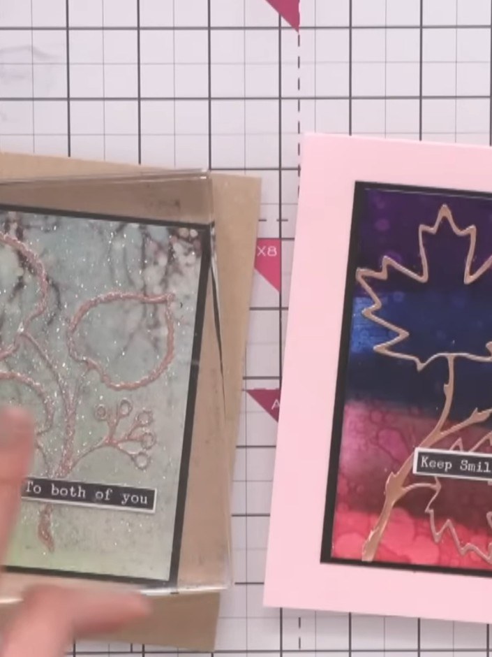 Tarjeta con hoja en embossing montada y frase - the finished project