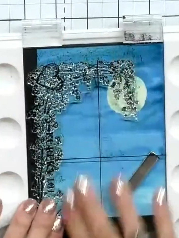 Escena de luna en acuarela con líquido enmascarador - the finished project