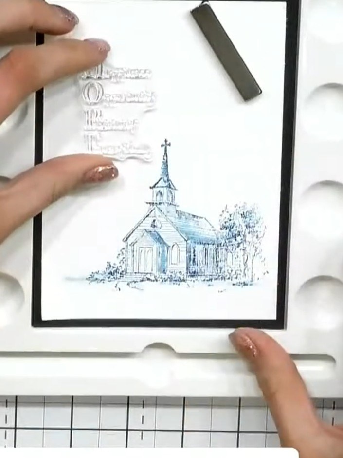 Step 4: Deja que la aguada de acuarela sobre la iglesia se seque por completo antes de pasar al siguiente paso.