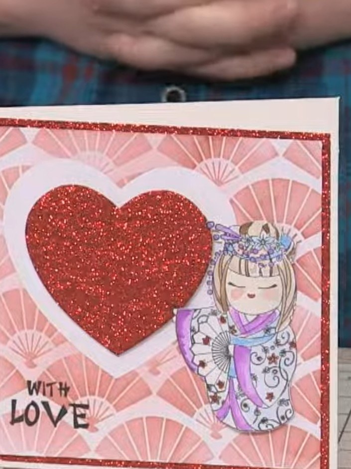 Tarjeta de San Valentín con abanico oriental, fondo con esténcil y personaje en acuarela - the finished project