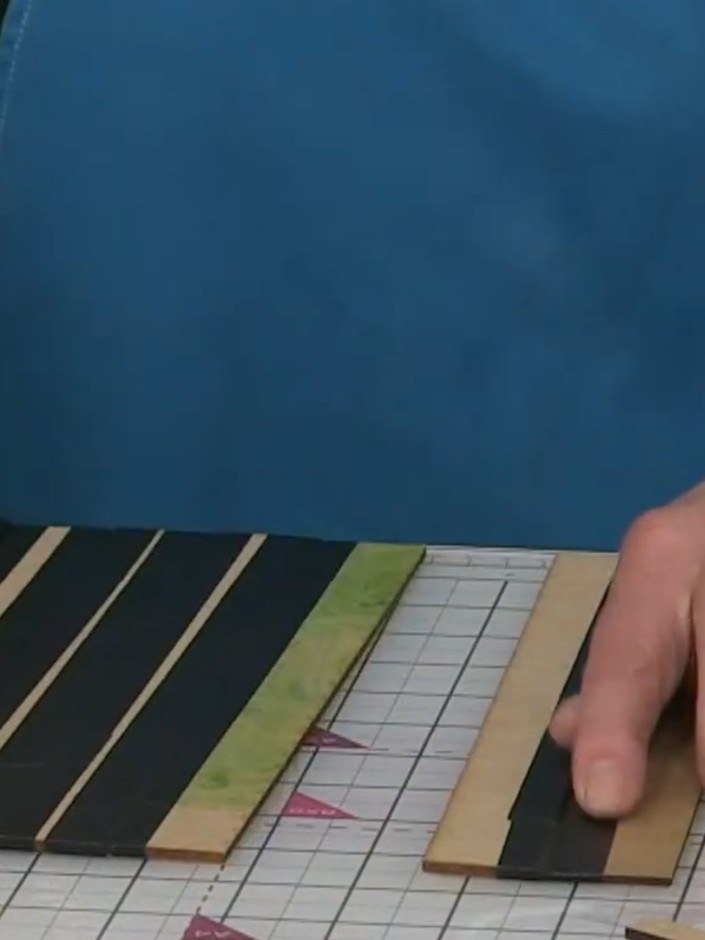 Step 7: Fill your finished roll top storage box with craft supplies such as pens, pencils, photographs or jewellery. Y