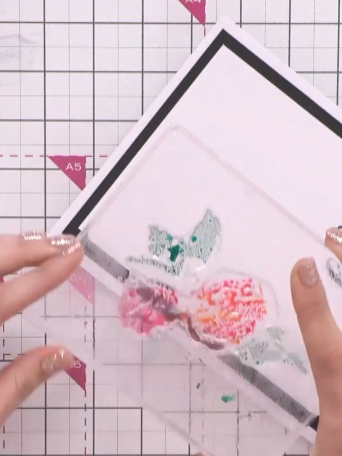 Step 2: Apply green ink to the remaining solid stamp areas to complete the colour application. Use a dabbing motion to