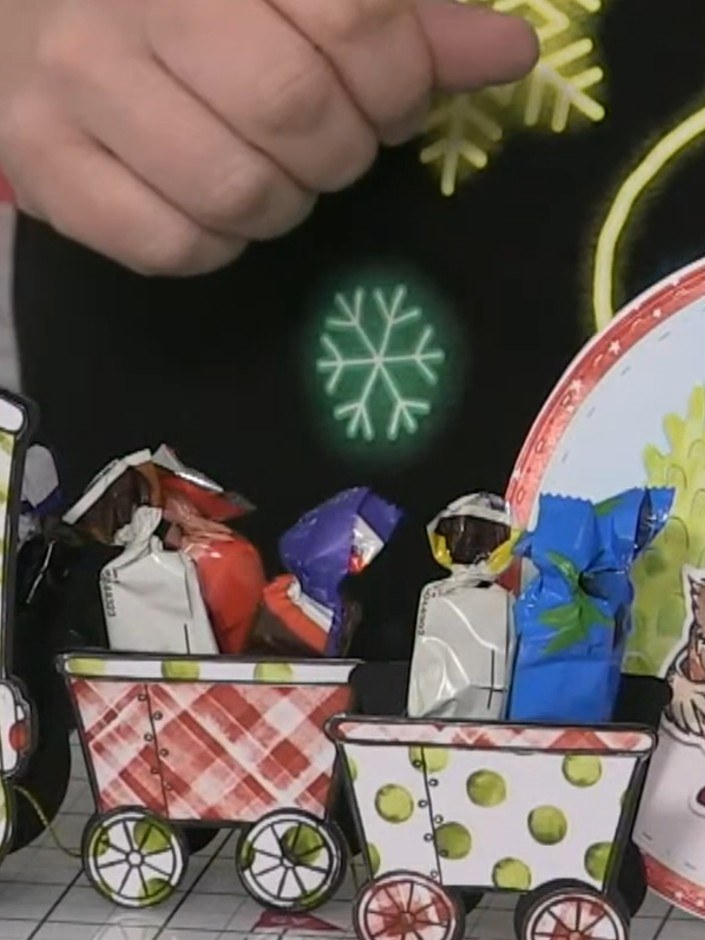 3D Chocolate Train Gift Box with Carriages - the finished project
