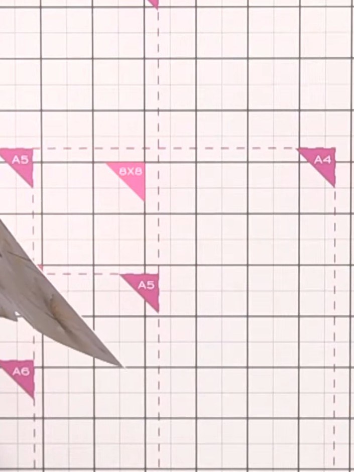 Step 6: Fold the envelope together along the score lines. Apply glue to the side flaps and press them down firmly to s