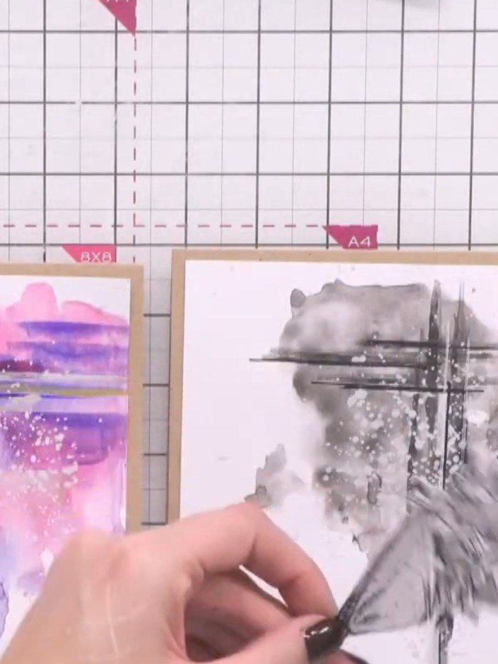 Passo 9: Add sparkle to your cards by applying sequins or other embellishments to both the watercolour background card 