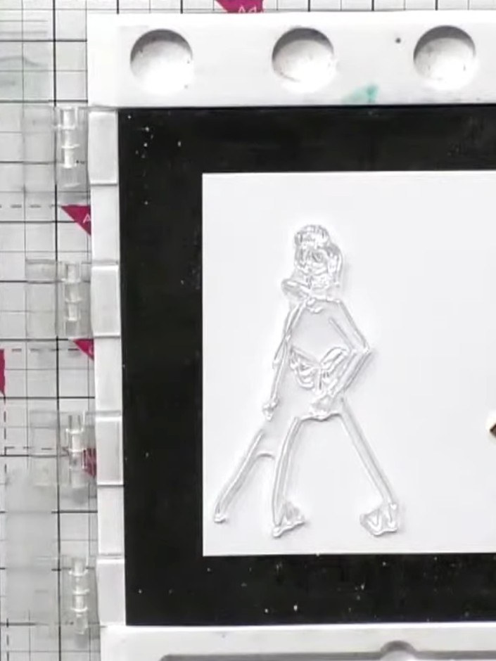 Step 4: Add yellow ink to the same stamp pad to create colour variation. Tap the yellow ink onto the pad alongside the