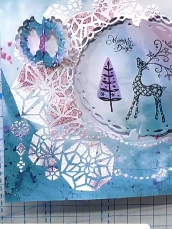 Kinetic Spinning Aperture Card with Layered Elements - the finished project