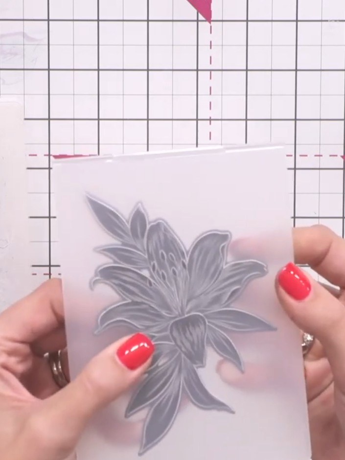 Stap 3: Remove the die-cut piece from the embossing machine. Gently pop out all the die-cut pieces from the embossed c