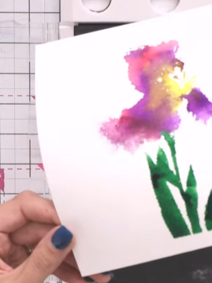 Aquarelkaart met iris en folie, gemaakt met een laminatiestempel - het eindresultaat