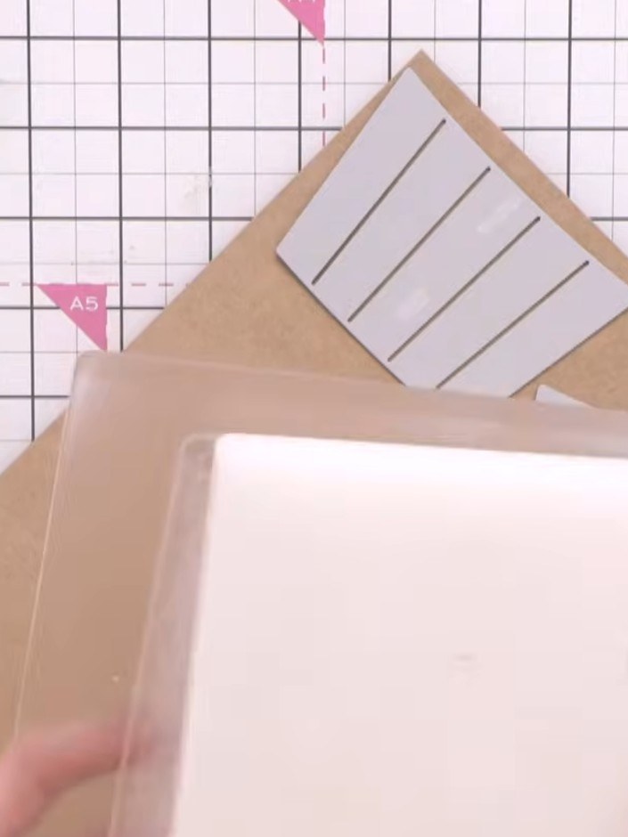Step 1: Die-cut the wooden crate from kraft card using your die-cutting machine. Run the card through twice to achieve