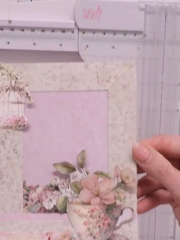 Step 1: Measure your card base to determine the box dimensions. For a 5 by 7 inch card, add a quarter inch to each mea