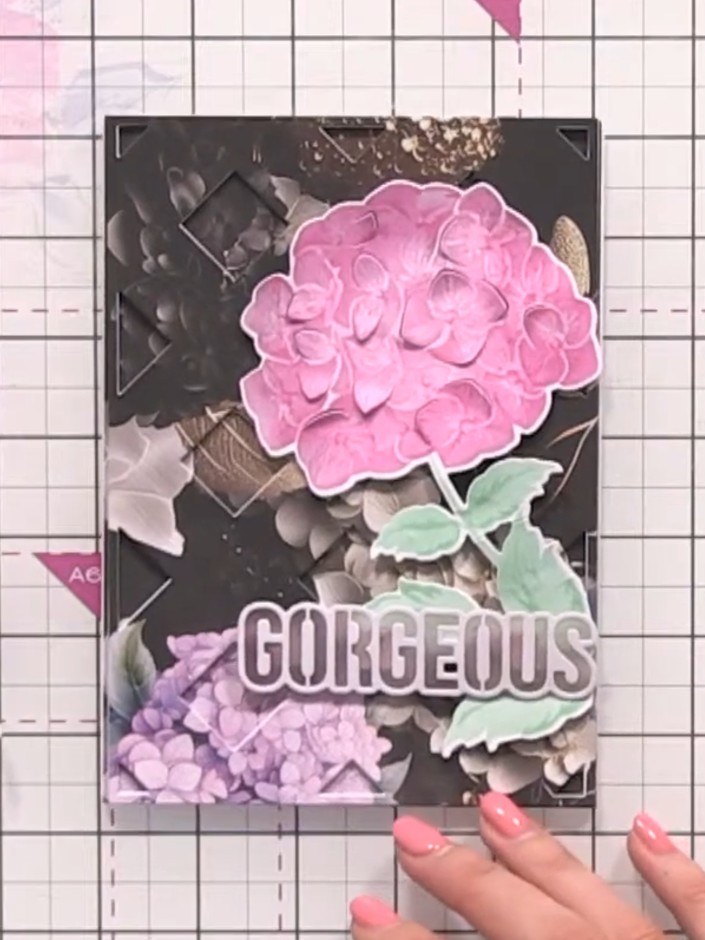 Floral Fusion Rankgitter-Karte mit Schichten und 3D-Effekt - the finished project