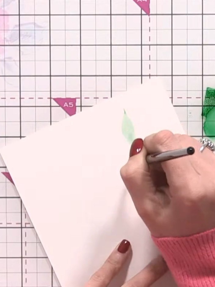 Step 4: Create multiple leaf formations by painting toe-belly-toe strokes that start from the same point. Build up clu