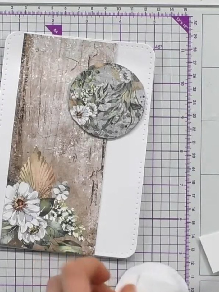 Step 5: Build up height by adhering scrap card pieces to the back of the second circle. Apply glue to small pieces of 