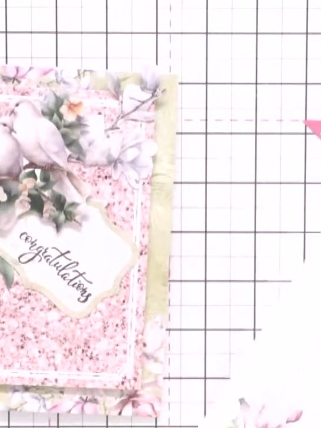 Einfache Magnolia-Karte mit Topper und Verzierungen - the finished project