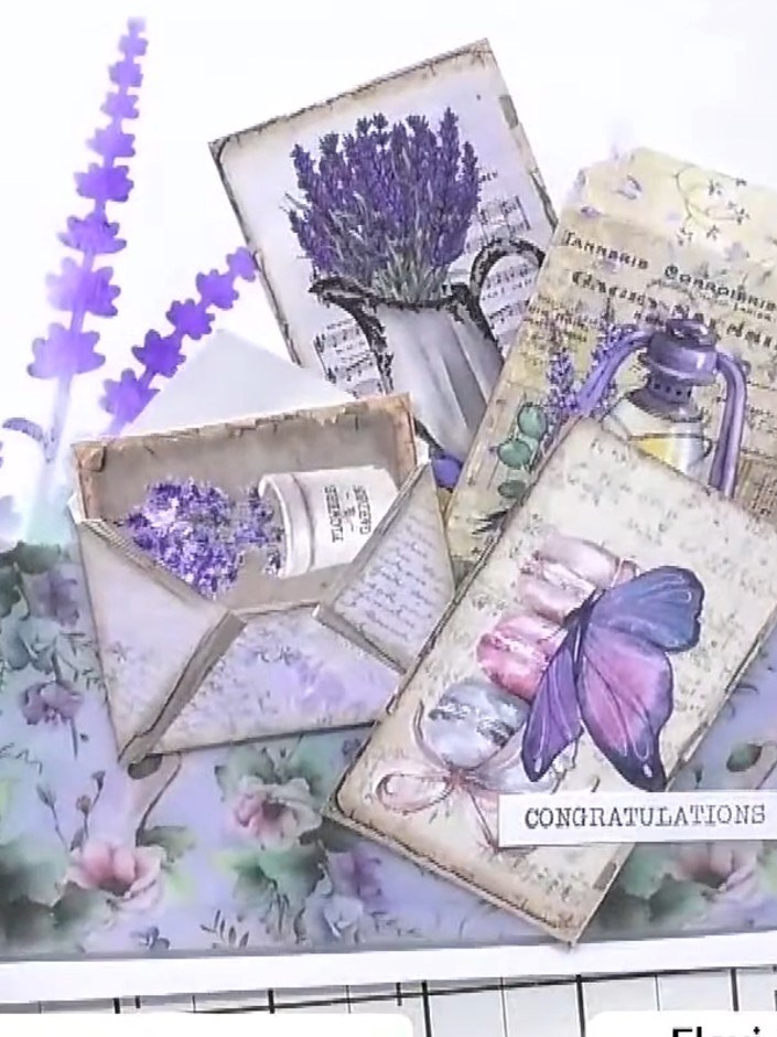 Geschichtete Karte mit Schablonen-Hintergrund und Ephemera - the finished project