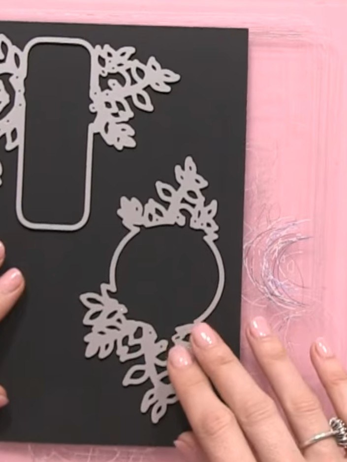 Karte mit Blumenbanner auf schwarzem Cardstock - the finished project