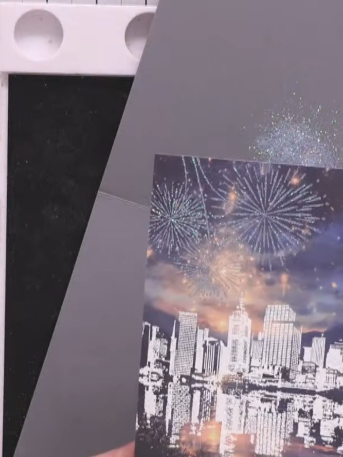 Step 5: Sprinkle your chosen WOW embossing powder (such as Swing Baby) over the wet stamped image, ensuring complete c