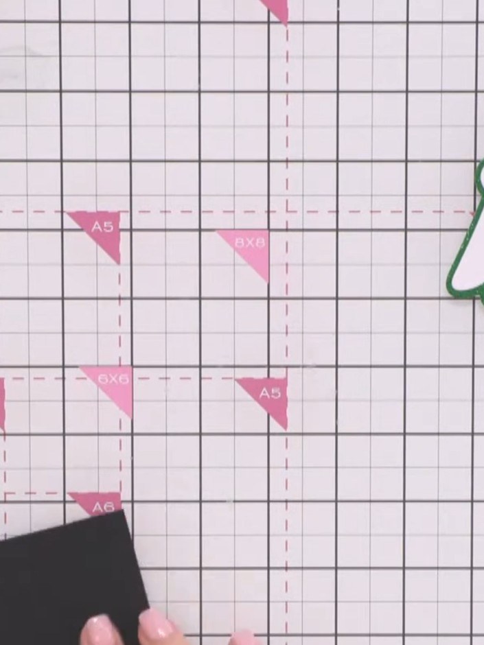 Step 6: Turn the black card 180 degrees and score at 1.5 cm (half an inch) from the opposite edge, parallel to your fi