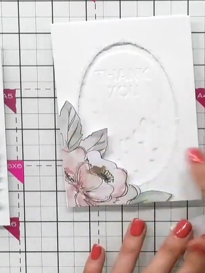 Tarjeta con ventana y flor recortada a mano - the finished project