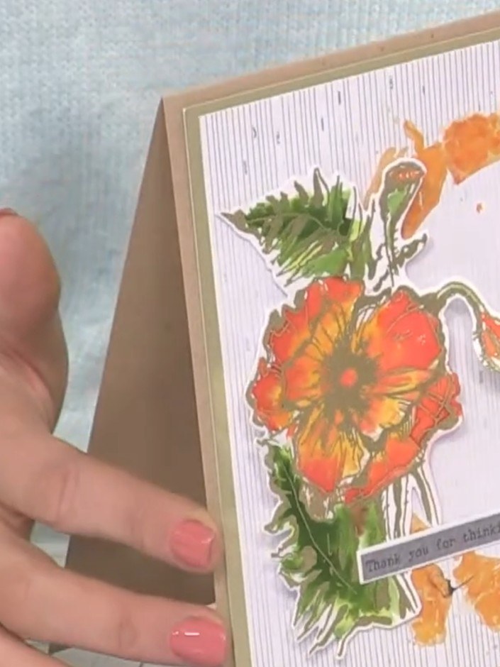 Tarjeta de amapola en acuarela con detalles dorados en embossing - the finished project